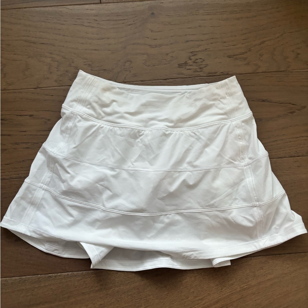 NOT AVAILABLE SORRY LAIDES 
White lululemon Pace Rival Mid-Rise Skirt
Long